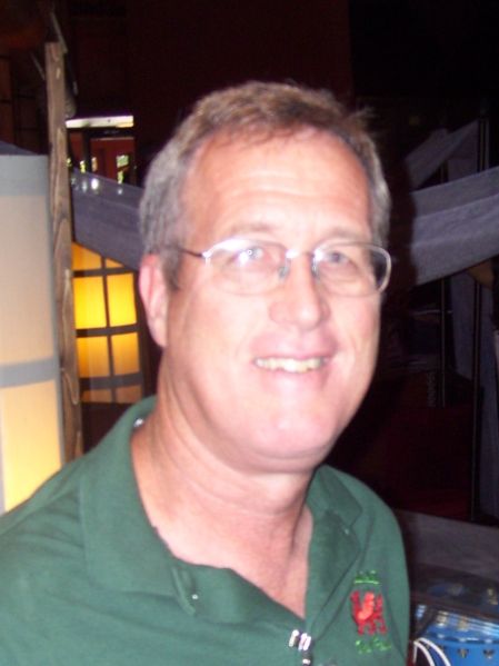 File:Larry Oja 1402.JPG